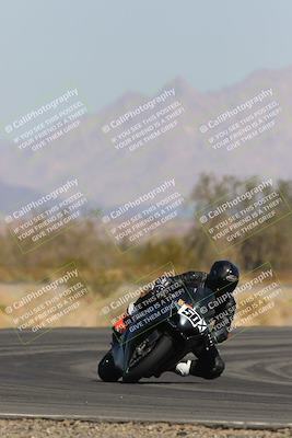 media/Mar-26-2023-CVMA (Sun) [[318ada6d46]]/Race 2 Supersport Open/